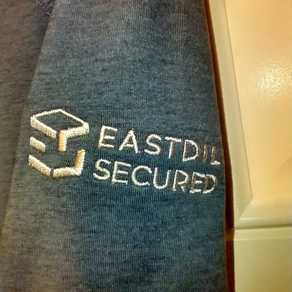 NWT Johnnie-O Freeborne Active Golf 1/4 Zip Pullover Men's sz XL W/Logo $118. - Picture 9 of 9